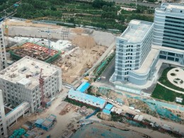 烏魯木齊機(jī)場(chǎng)改擴(kuò)建工程場(chǎng)道01標(biāo)段道面工程實(shí)現(xiàn)順利封倉(cāng)
